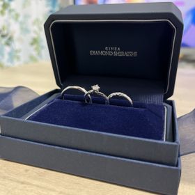 【銀座ダイヤモンドシライシの口コミ】 第一印象で2人で「これ」ってなりデザインも最高でとても満足している。
…