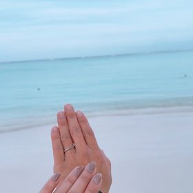 【Princess Bijou(プリンセス・ビジュー)の口コミ】 デザインがよく、男性の方は黒ダイヤが使われておりとてもゴージャス感が…