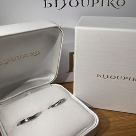 【BONDS(ボンズ)の口コミ】 シンプルだけれどキラッとしていて毎日でも特別な時でもずっと着けていら…