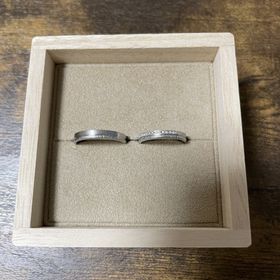 【YUKA HOJO(ユカホウジョウ)の口コミ】 インスタで見つけてから、いつか結婚指輪を買うなら絶対これがいいと思っ…