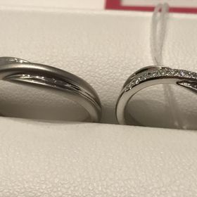 【SONARE(ソナーレ)の口コミ】 他に見た事ない、流れるような流線とそれに挟まるように輝くダイヤモンド…