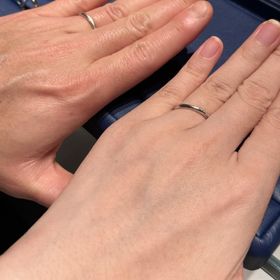 【銀座ダイヤモンドシライシの口コミ】 デザインの種類はたくさんああり、着用してるものはデザインかなり好みで…