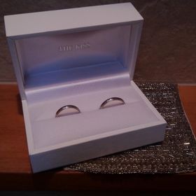 【THE KISS(ザ・キッス)の口コミ】 デザインにはこだわりが少なかったので、シンプルで耐久性があり、普段で…