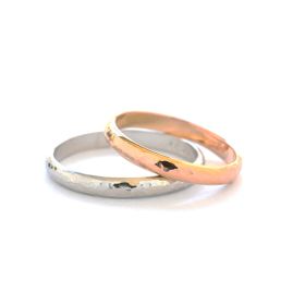 【湘南彫金工房 andfuseの口コミ】 シンプルなデザインでありながら、色味だけでなく、表面の材質や形等、自…