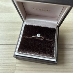 【アイプリモ(I-PRIMO)の口コミ】 ウェーブデザインなので指のカーブに沿っていて着用時に綺麗に見えます。
…