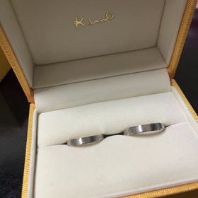 【ケイウノ ブライダル(K.UNO BRIDAL)の口コミ】 かっこいい系のデザインです。アレンジが好きにできるので、2色使用してい…