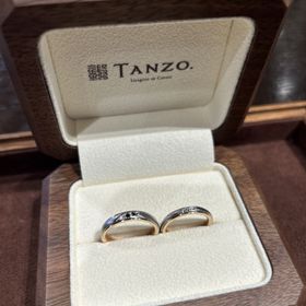 【TANZO.(鍛造指輪)の口コミ】 他店で様々な指輪を拝見し、各々のお店でいいなと思うデザインを組み合わ…