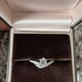 【アイプリモ(I-PRIMO)の口コミ】 銀座本店限定デザインに一目惚れし、銀座本店へ。このデザインは他のブラ…