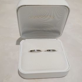 【BONDS(ボンズ)の口コミ】 シンプルなデザインで誰にでも似合うと思います。
値段もそこまで高くなく…