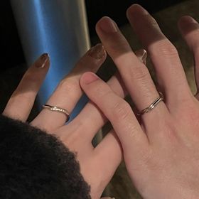 【ケイウノ ブライダル(K.UNO BRIDAL)の口コミ】 指輪がキラキラでかわいいです。もともとのデザインよりもダイヤモンドの…