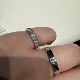 【アイプリモ(I-PRIMO)の口コミ】 幅が3.9ミリとボリューム感あり、ダイヤもたくさん使われているのでキラキ…