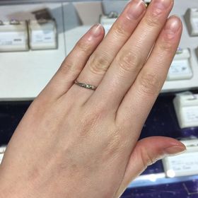 【HOSHI no SUNA 星の砂(ほしのすな)の口コミ】 細身のリングだけど、着け心地も良い！ダイヤモンドがとってもとってもき…