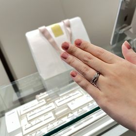 【アイプリモ(I-PRIMO)の口コミ】 デザインが素晴らしく、指にはめた時のフィット感から素材へのこだわり等…