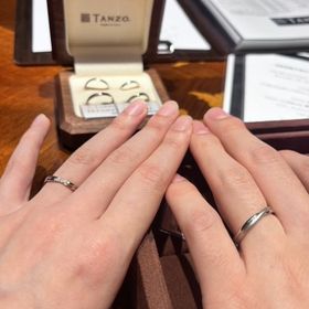 【TANZO.(鍛造指輪)の口コミ】 何店か他のブランドさんも見ていく中で私たちの中でこのような指輪にした…