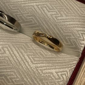 【Desserts(デザート)の口コミ】 刻印の猫ちゃんと小さくてきらめく素敵なダイヤです。刻印の猫ちゃんは飼…