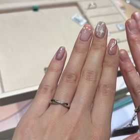 【ティファニー(Tiffany & Co.)の口コミ】 ハーモニーのウェディングリングは一目でティファニーとわかる個性的なデ…