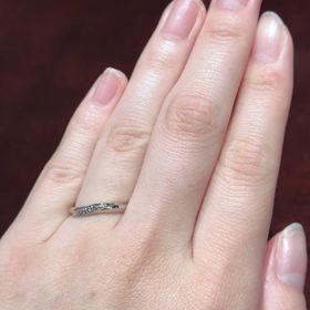 【アイプリモ(I-PRIMO)の口コミ】 日本ブランドのコストパフォーマンスの良い指輪です。真ん中にピンクダイ…