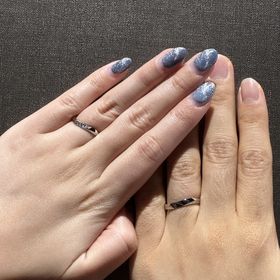 【TANZO.(鍛造指輪)の口コミ】 s字と鎚目です。s字のカーブが指になじみ、自然な付け心地なのがよかった…