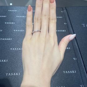【TASAKI(タサキ)の口コミ】 プラチナでハーフエタニティかフルエタニティで検討しており、幅が細すぎ…