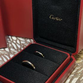 【カルティエ(Cartier)の口コミ】 くびれのあるデザインで着用した指が細く見えることと、逆サイドに小さな…