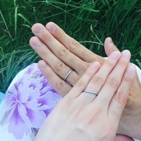 【銀座ダイヤモンドシライシの口コミ】 事前にパンフレットを見ていて、デザインはブーケと決めていました。
ダイ…