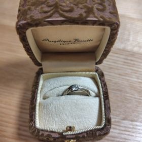 【アンジェリックフォセッテ(Angelique Fossette)の口コミ】 彼女にサプライズで指輪を渡したかったので、プロポーズリングを選びまし…