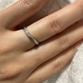 【ラザール ダイヤモンド(LAZARE DIAMOND)の口コミ】 元々は違うデザインのものを欲しくてラザールさん独自の形のものを求めて…