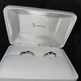 【Ricca(リッカ)】の口コミ シンプルで可愛いです。
来店予約をして、すごく迷いましたが、店長様が対...