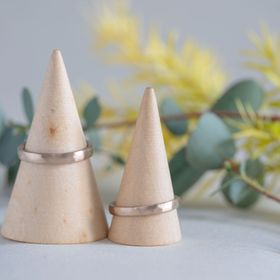 【Cayof(カヨフ)の口コミ】 長くつけられる結婚指輪をと思い、婚約指輪とは別のブランドにしました。…