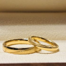 【TANZO.(鍛造指輪)の口コミ】 デザインは全て希望通り、宝石を纏ってないのにキラキラしているスターダ…