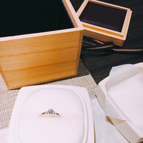 【俄(にわか)の口コミ】 横からみた鈴蘭の可愛いデザインがとても気に入りました！セミオーダーで…