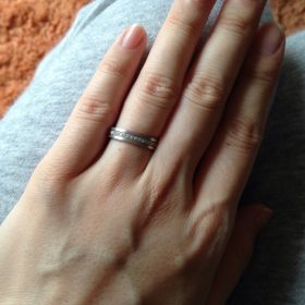 【AHKAH(アーカー)の口コミ】 ほしのあきさんがこの指輪と似たもの（同ブランドの違うタイプ）を結婚指…