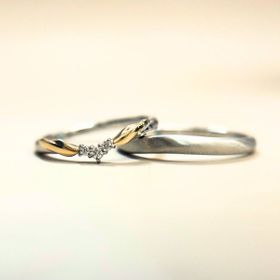 【LAPAGE(ラパージュ)の口コミ】 目の前で実物をみるとどれも素敵でこれがいいと決めていても実際手につけ…