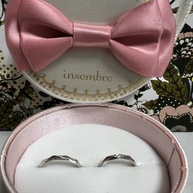 【insembre(インセンブレ)】の口コミ 指輪のカクカクしているデザインがとても可愛くて陽の光や、ライトの下だと...