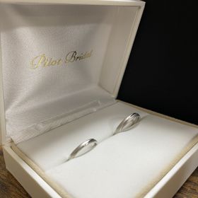 【PILOT BRIDAL(パイロットブライダル)の口コミ】 飛行機にも使われる純度の高いプラチナで出来ているそうでキズのつきやす…