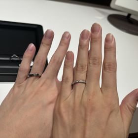 【ラザール ダイヤモンド(LAZARE DIAMOND)の口コミ】 リボンのデザインが可愛い指輪です。あまりキュートに寄りすぎず、シンプ…