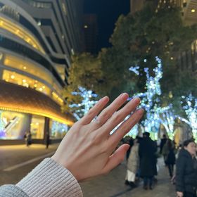 【ケイウノ ブライダル(K.UNO BRIDAL)の口コミ】 上から見ても横から見ても、どこから見てもシルエットが可愛い一石のダイ…