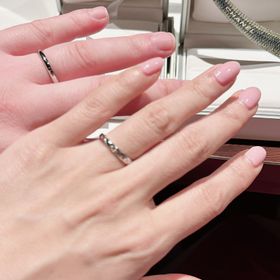 【シャネル(CHANEL)の口コミ】 マトラッセのキルティング模様がシャネルの唯一無二のデザインで10年以上…