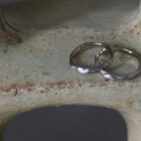 【atelier ST, CAT(アトリエ エスティーキャット)の口コミ】 個性的なリングをセミオーダーしました。
このリングはねじりがあってその…