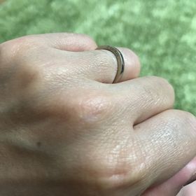 【FIRST DIAMOND(ファーストダイヤモンド)】の口コミ 結婚式の提携先で、お店に行ってみて実際指輪を見て、ゴールドのバリエーシ...