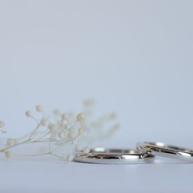 【CRAFY(クラフィ)の口コミ】 私たちは指輪は結婚指輪を購入しました
手作りで作れる指輪
シンプルで毎…