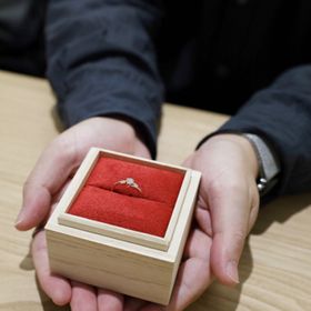 【出雲結(いずもゆい)の口コミ】 シンプルでありながら、古風でどこか唯一無二を感じるデザインがお気に入…