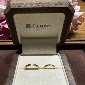 【TANZO.(鍛造指輪)の口コミ】 色々な材質、形、デザインから選ぶことができる点です。
また、職人さんが…