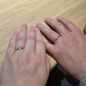 【NIESSING(ニーシング)の口コミ】 念願の金の指輪です。付け心地が滑らかで程よい存在感の幅を選びました。…