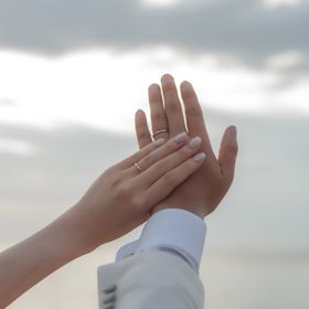 【アイプリモ(I-PRIMO)の口コミ】 入籍日や好みの色に合わせてオーダーしました。1にちなんで、ダイヤが1つ…