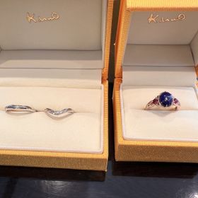 【ケイウノ ブライダル(K.UNO BRIDAL)の口コミ】 ラピスラズリ、ルビー、ダイヤを使うこと、普段使っているネックレスと親…