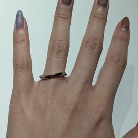 【ラザール ダイヤモンド(LAZARE DIAMOND)の口コミ】 品があってかわいい！！！ウェーブ調のデザインが好きで各種試着させてい…