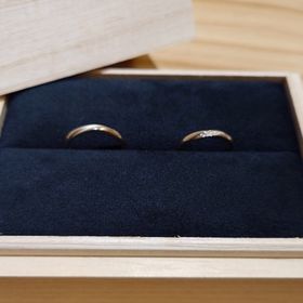 【出雲結(いずもゆい)の口コミ】 シンプルながら個性を出すことができるデザイン。
複数ある素材から肌に合…