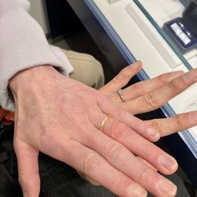 【銀座ダイヤモンドシライシの口コミ】 お値段、パートナーの好み、自分が気にいるか、付け心地など、様々な点か…