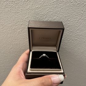 【アイプリモ(I-PRIMO)の口コミ】 女性らしさの可愛さがある指輪がたくさんありました
また、ダイヤモンドの…